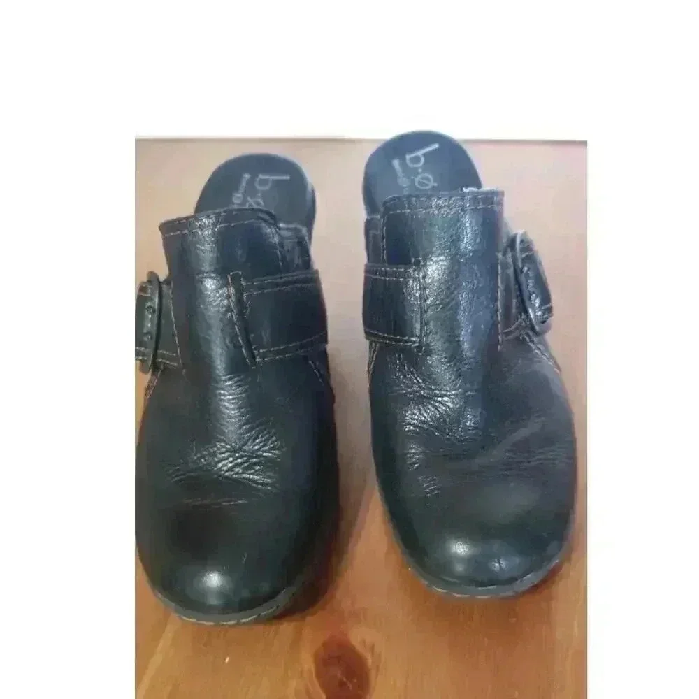 B.O.C. Born Concept leather clogs womens size 8 rubber sole 3in heel‎